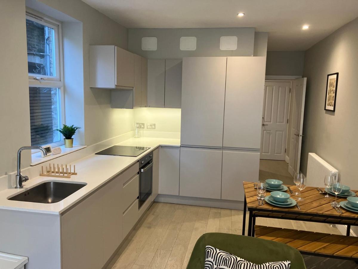 Spectacular 2 Bed Apartment With Lovely Terrace - 1 The Southwell London Eksteriør billede